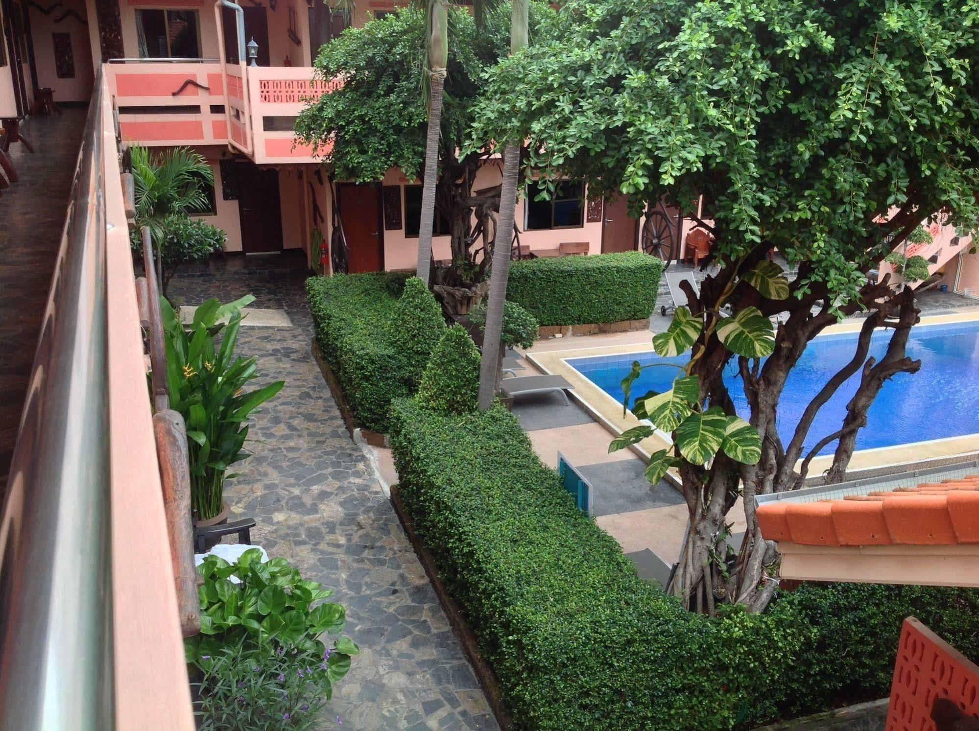 Ma Maison Pattaya Bagian luar foto
