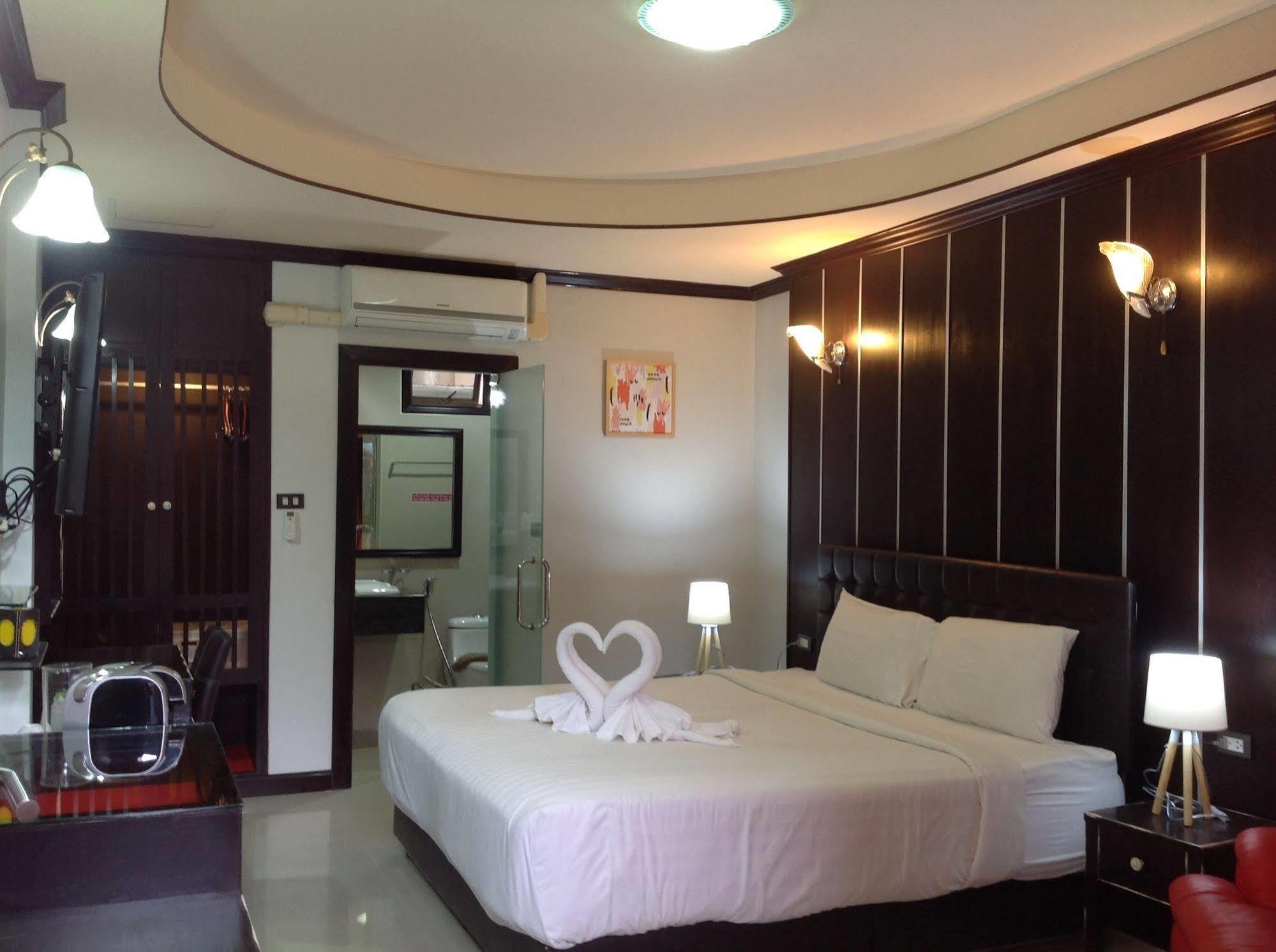 Ma Maison Pattaya Bagian luar foto