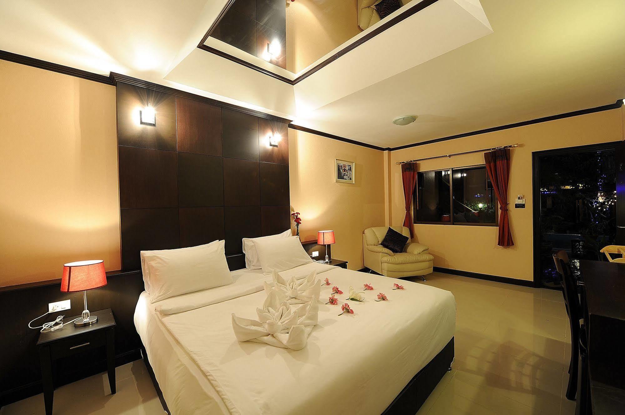 Ma Maison Pattaya Bagian luar foto