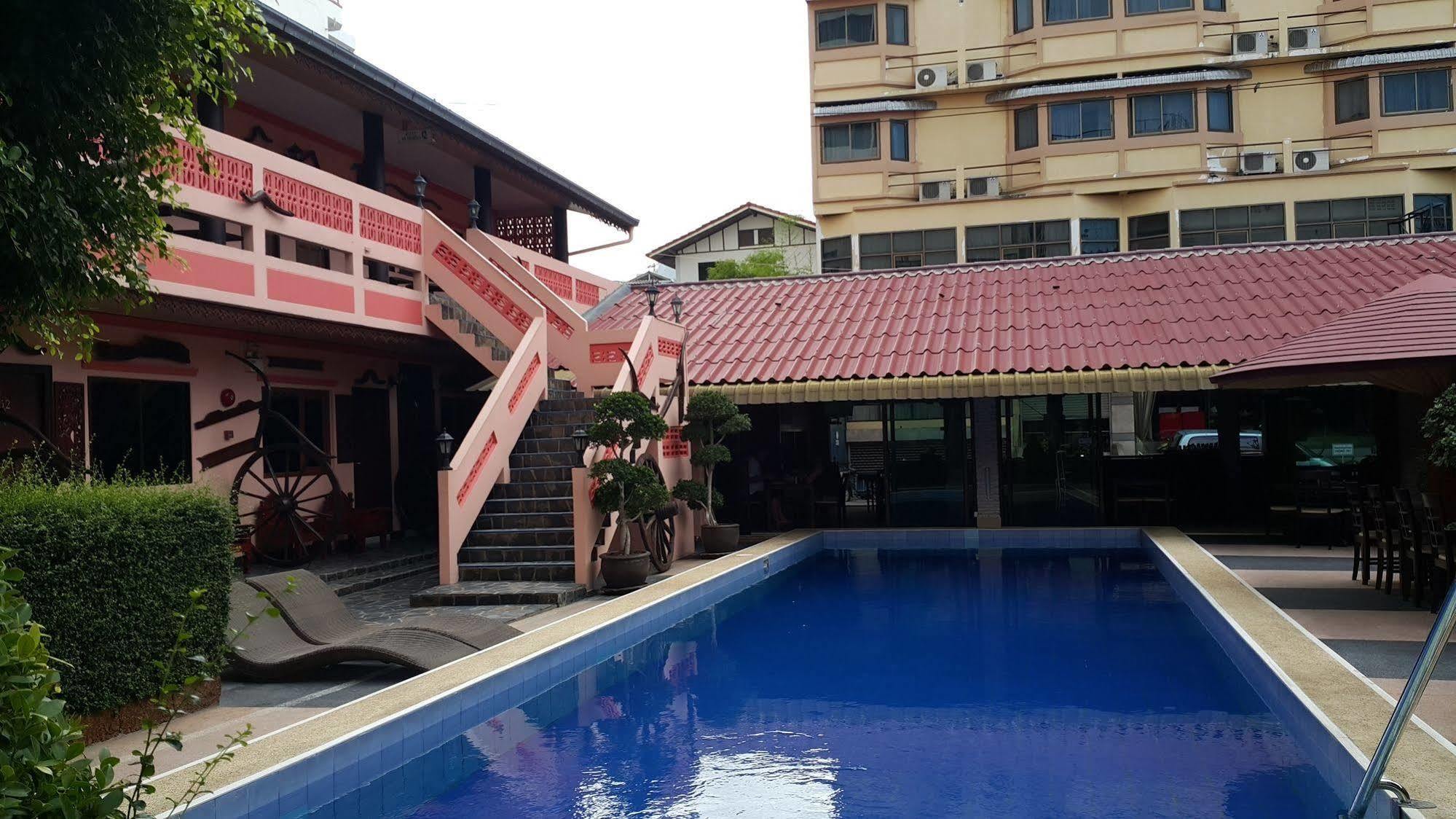 Ma Maison Pattaya Bagian luar foto